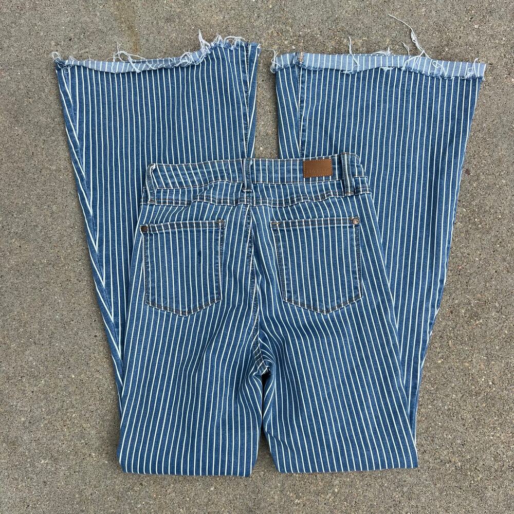 Judy Blue 5/27 Super Flare Jeans Blue White Railroad Stripe JB88230
